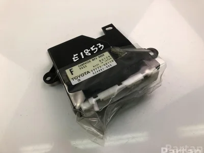 Lexus 89223-50110 / 8922350110 LS (_F2_) 1999 Unités de contrôle - Image 1