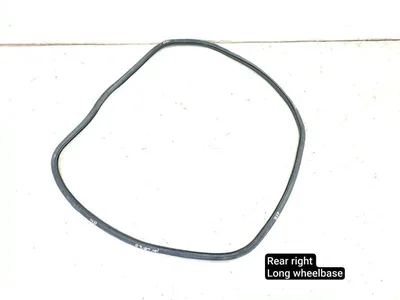 Porsche 971833722, 971833722B PANAMERA (971) 2018 Durų sandariklis dešinysis galinis - Paveiksliukas 1