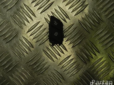 BMW 6801350 2 Gran Tourer (F46) 2018 Interrupteur de sécurité pour verrouillage central - Image 1