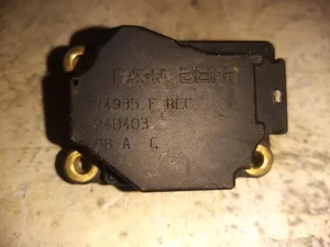 Volvo 74935 S60 I 2001 Moteur de réglage pour volet de régulation