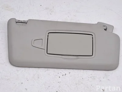 Mercedes-Benz A2058107404, A20581074047 C-CLASS (W205) 2015 Солнцезащитный козырёк с зеркалом правой сторонe - Изображение 1