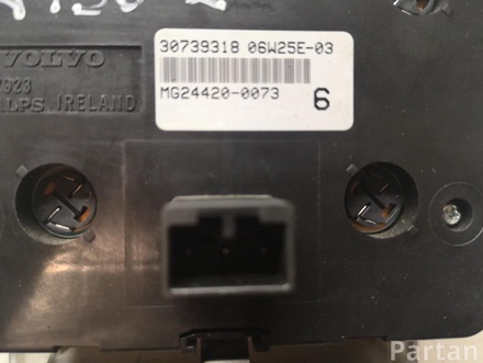 VOLVO 30739318 XC90 I 2007 Light switch