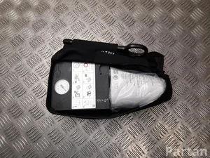 Volkswagen 5G0 601 705, 5N0 012 615 F, 5G0 012 619 / 5G0601705, 5N0012615F, 5G0012619 Golf VIII (CD1) 2021 Инструментальный ящик