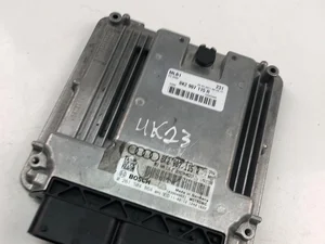Audi 8K2907115R; 0261S04864 / 8K2907115R, 0261S04864 A4 (8K2, B8) 2010 Unidad de control del motor