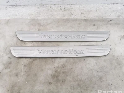 Mercedes-Benz A2056806903, A2056807003 C-CLASS (W205) 2015 Bordure de seuil de porte complect - Image 1