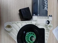 Mercedes-Benz A 207 820 04 42 / A2078200442 E-CLASS Coupe (C207) 2010 Fensterhebermotor vorne rechts