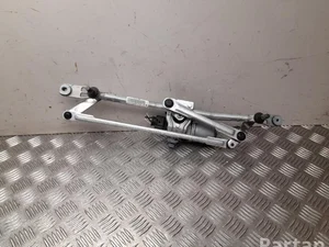 MG 10974940, P6070331 MG4 Trophy 2024 Tringlerie d'essuie-glace