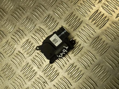 Tesla 1500623-00-A / 150062300A Model Y 2022 Moteur de réglage pour volet de régulation - Image 1