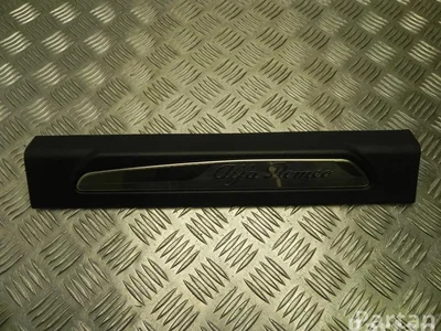 Alfa Romeo 156107576 GIULIA (952_) 2016 Bordure de seuil de porte - Image 1