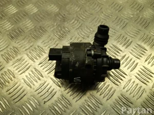 BMW 8651287 2 U06 Active Tourer 2022 Zusatzwasserpumpe