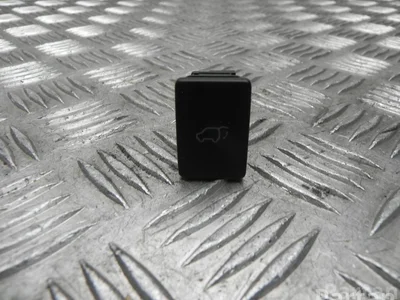 Toyota 15B116 RAV 4 IV (_A4_) 2013 Bouton du coffre à bagages - Image 1