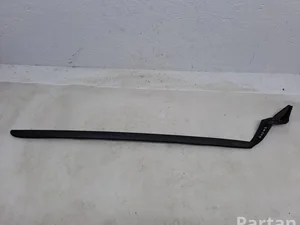 Mazda JX7BA03194 CX-3 (DK) 2016 Garniture de capot d'essuie glace