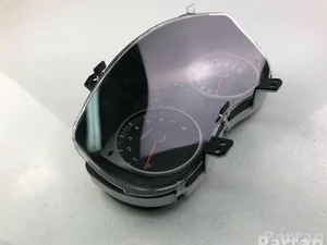 Hyundai 94006-1J015 / 940061J015 i20 (GB) 2015 Tableau de bord