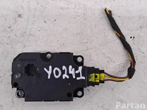 Mercedes-Benz K11119A00, ZBAAT0072D00 C-CLASS (W205) 2015 Moteur de réglage pour volet de régulation