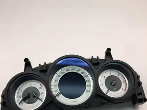 Mercedes-Benz A2049004108 C-CLASS (W204) 2010 Tablero de instrumentos