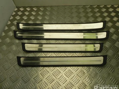 Hyundai 85885-3J100, 85891-3J100 / 858853J100, 858913J100 ix55 2009 Bordure de seuil de porte - Image 1