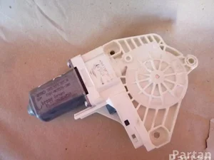 Škoda 8K0 959 801 A / 8K0959801A SUPERB II (3T4) 2012 Moteur de lève-vitre Left Front