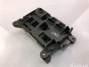 BMW B010105300 X5 (E70) 2011 Caja de fusibles