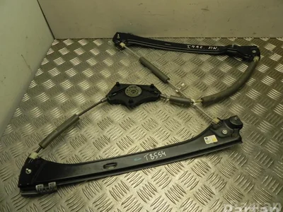 Škoda 3V0 887 461 / 3V0887461 SUPERB III Estate (3V5) 2016 Lève-vitre - Image 1