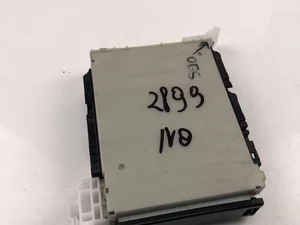 Toyota 82730-02P80A / 8273002P80A COROLLA ( E210) Sedan 2019 Caja de fusibles