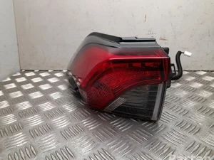 Toyota 81560-42230 / 8156042230 RAV 4 V 2021 Feu arrière