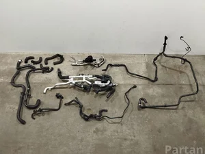 Porsche 97010642110, 97010643500, 97010624800, 97010621400 PANAMERA (970) 2013 Conduite de réfrigérant