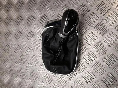 Opel CAVNO2/4 / CAVNO24 MOKKA / MOKKA X 2016 Couvercle de levier de vitesses - Image 1