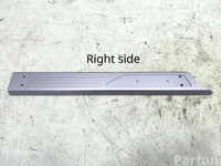 Aston Martin 8G4313242AC VIRAGE Volante 2012 Side member trim right side