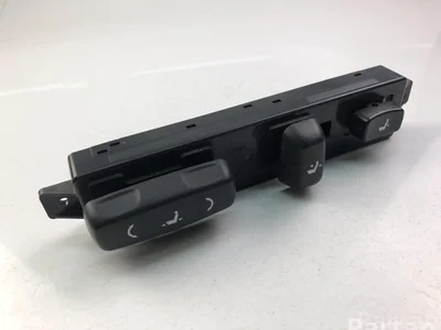 Kia TF121110270 CEE'D (JD) 2014 Interrupteur de réglage du siège - Image 1