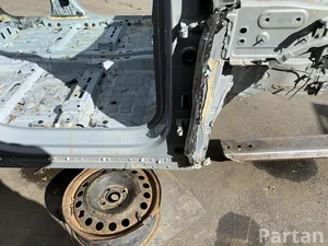 Volvo EX30 (416) 2024 ćwiartka samochodowa z przodu po prawej