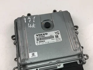 Volvo 31355882 V60 2012 Unidad de control del motor