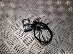 Mercedes-Benz A 447 905 39 05 / A4479053905 VITO Box (W447) 2021 Amplificateur d'antenne