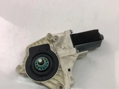 Audi 8K0959801A A4 (8K2, B8) 2013 Motor para subida de ventanas - Imagen 1