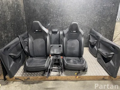 Cupra FORMENTOR (KM7, KMP) 2024 Juego del asiento Panel de puertas Apoyabrazos - Imagen 1
