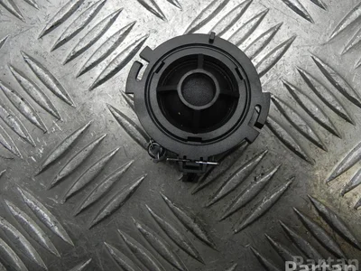 Audi 8W5 035 399 / 8W5035399 A4 Avant (8W5, B9) 2016 Haut-parleur haute fréquence - Image 1