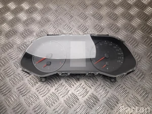 Renault 248090478R KANGOO III 2021 Deska rozdzielcza km/h Mechaniczna skrzynia biegów