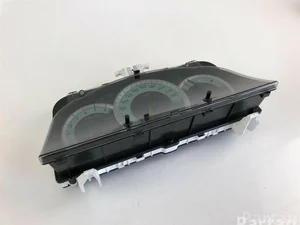 Toyota 83800-0F020-M / 838000F020M COROLLA Verso (ZER_, ZZE12_, R1_) 2008 Tablero de instrumentos