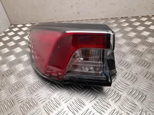 Ford LV4B-13405-BF / LV4B13405BF Kuga III 2024 Feu arrière