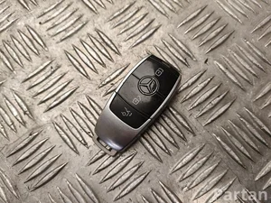 Mercedes-Benz A 222 905 03 09 / A2229050309 E-CLASS T-Model (S213) 2017 Schlüssel