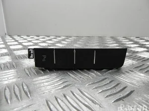 Volkswagen 517 927 238 / 517927238 GOLF SPORTSVAN (AM1) 2015 Commutateur multiple