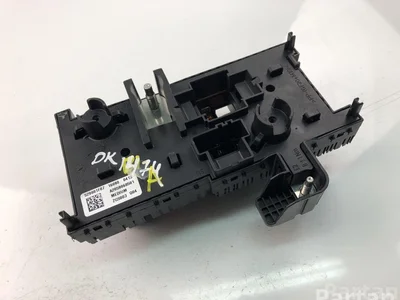 Mercedes-Benz A2059068501 C-CLASS (W205) 2016 Boîte à fusibles - Image 1