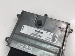 Volvo P30729800 S40 II (MS) 2007 Moduł sterujący silnika