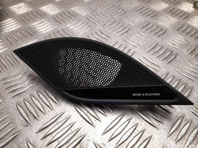 Audi 8W2857228A A5 (F53) 2020 Grille de haut-parleur - Image 1