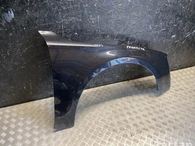 Audi A8 (4H_) 2015 Aile right side - Image 1