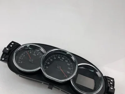 Dacia 248102645R SANDERO 2010 Tableau de bord - Image 1