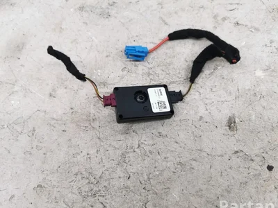 BMW 9289587 2 Gran Tourer (F46) 2018 Amplificateur d'antenne - Image 1