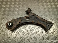 Jeep 68318010AD COMPASS (MP) 2018 Priekinė  apatinė šakė dešinė priekis