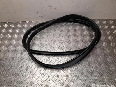 Mazda 804 CX-30 DM 2022 Joint d'étanchéité de porte Right Rear - Image 1