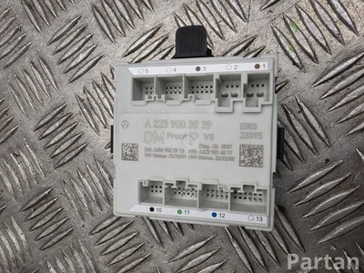 Mercedes-Benz A 223 900 39 39 / A2239003939 EQE SUV (X294) 2024 Unidad de control de puertas Right Front - Imagen 1
