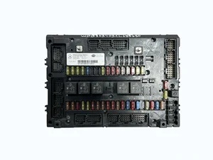 Mercedes-Benz Trucks A0014461558, A0014467058, A0014462758, A0014463658, A0014467558, A0014462658, A0014465158 ACTROS MP4 / MP5 2012 saugiklių blokas/laikiklis SAM Cabin